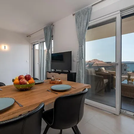 Adriana Apartment